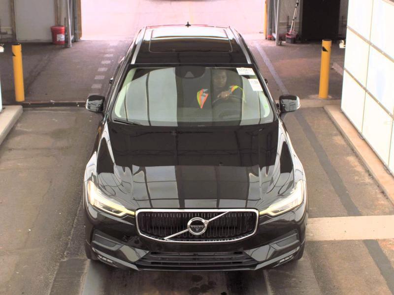 Volvo XC60 T5 FWD Momentum 2021