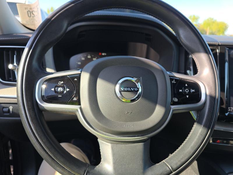 Volvo XC60 T5 FWD Momentum 2021