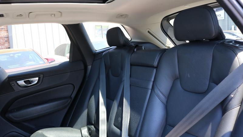 Volvo XC60 T5 FWD Momentum 2021