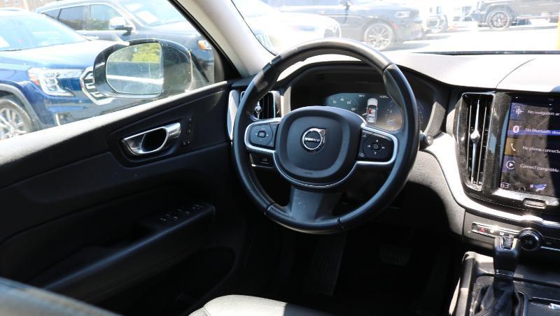 Volvo XC60 T5 FWD Momentum 2021
