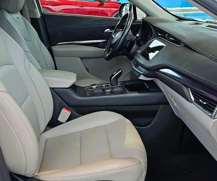 Cadillac XT4 AWD 4dr Premium Luxury 2020
