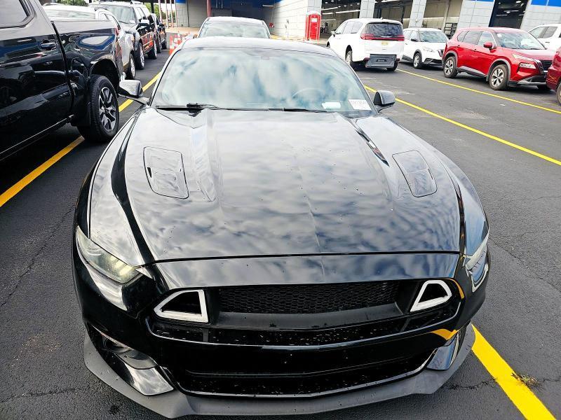 Ford Mustang GT Fastback 2017