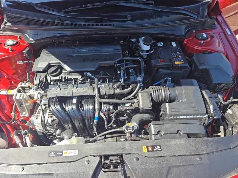 Hyundai Elantra Limited IVT 2023