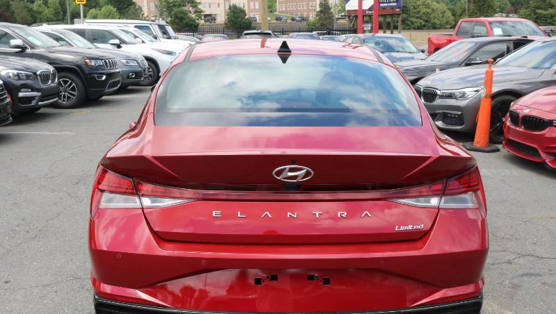 Hyundai Elantra Limited IVT 2023