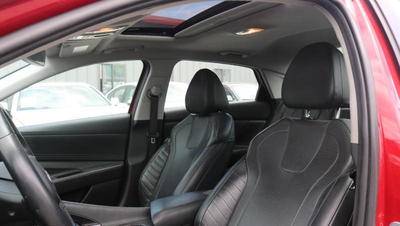 Hyundai Elantra Limited IVT 2023