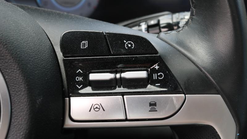 Hyundai Elantra Limited IVT 2023