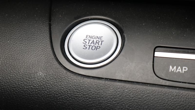 Hyundai Elantra Limited IVT 2023