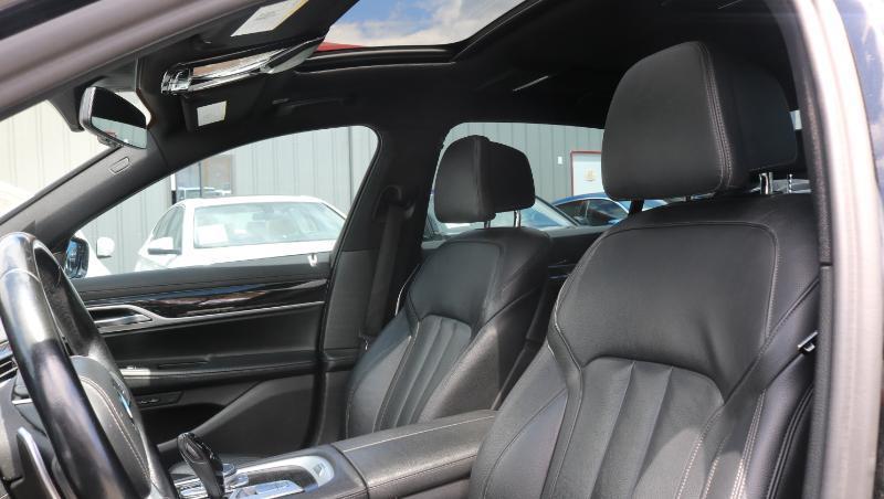 BMW 7 Series 740i Sedan 2019