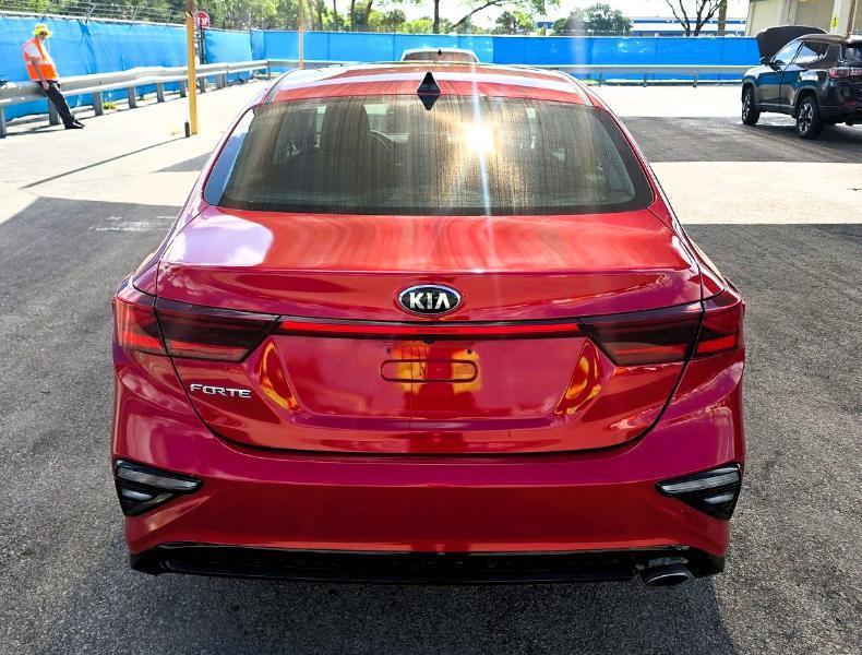Kia Forte LXS IVT 2020
