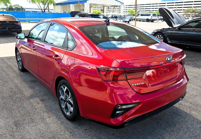Kia Forte LXS IVT 2020