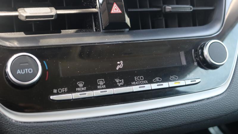 Toyota Corolla LE CVT (Natl) 2025