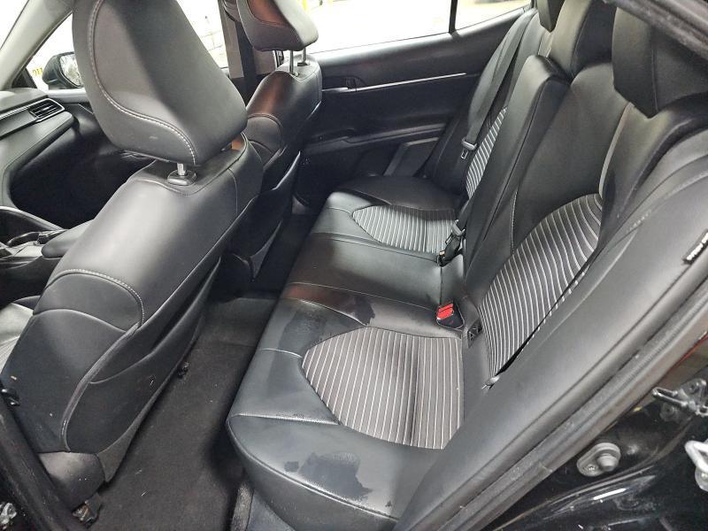 Toyota Camry SE Auto (Natl) 2019