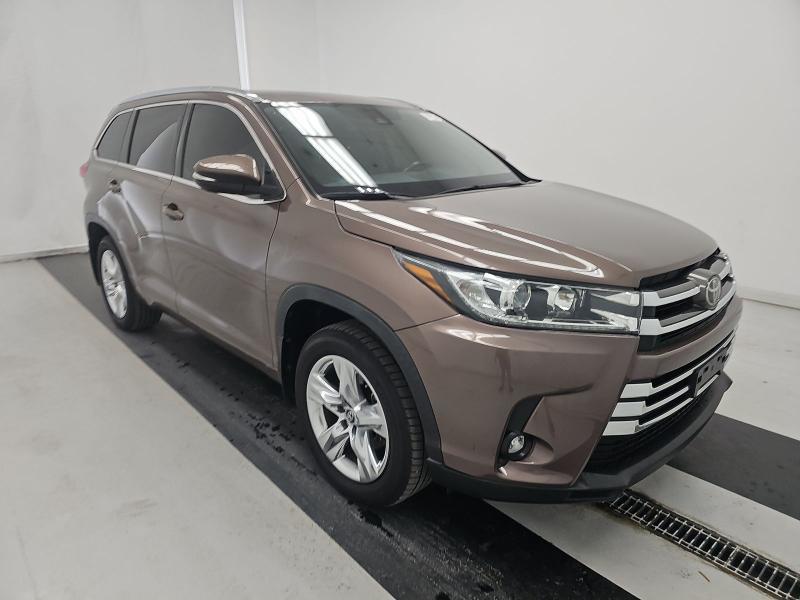 Toyota Highlander Limited V6 FWD (Natl) 2019
