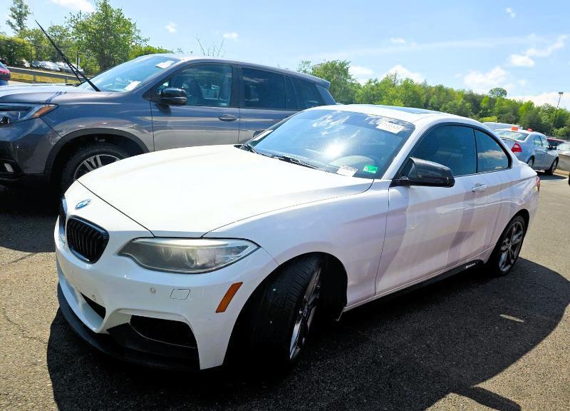 BMW 2 Series 2dr Cpe M235i xDrive AWD 2015