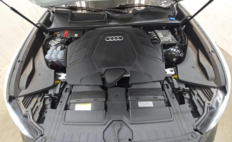 Audi Q8 Premium Plus 55 TFSI quattro 2021