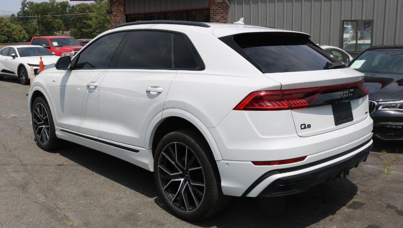 Audi Q8 Premium Plus 55 TFSI quattro 2021