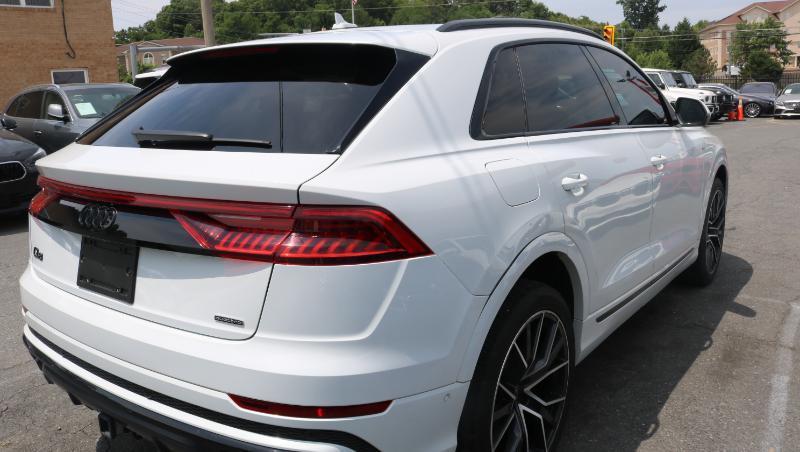 Audi Q8 Premium Plus 55 TFSI quattro 2021