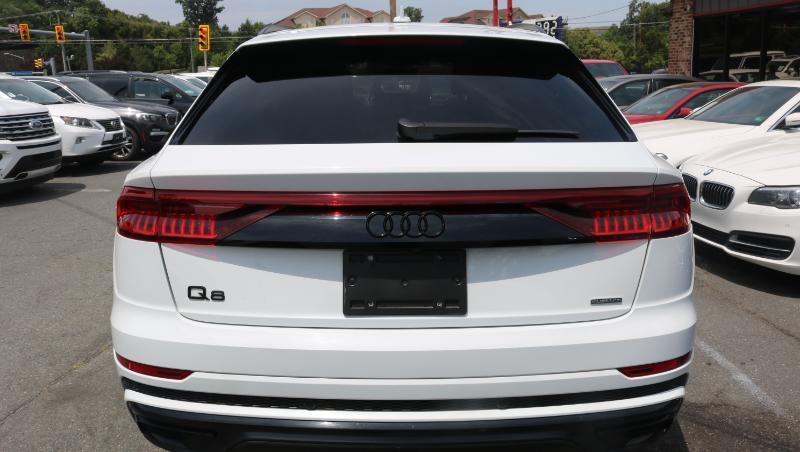 Audi Q8 Premium Plus 55 TFSI quattro 2021