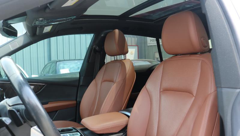 Audi Q8 Premium Plus 55 TFSI quattro 2021