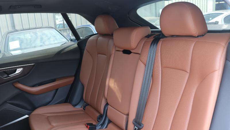 Audi Q8 Premium Plus 55 TFSI quattro 2021