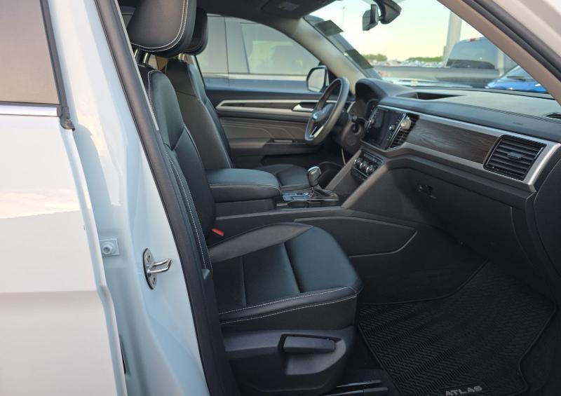 Volkswagen Atlas 2021.5 2.0T SE w/Technology FWD 2021