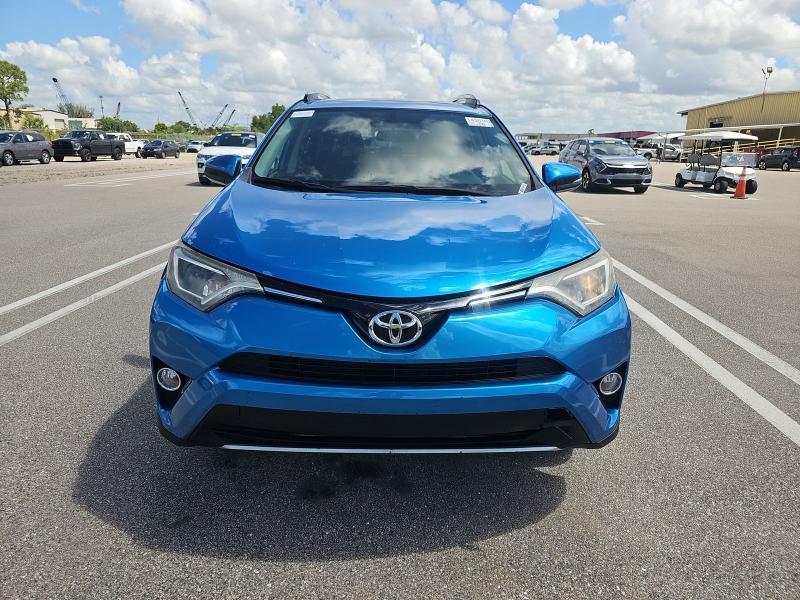Toyota RAV4 FWD 4dr XLE (Natl) 2016