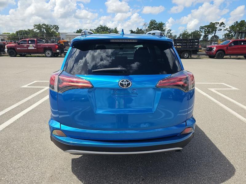Toyota RAV4 FWD 4dr XLE (Natl) 2016