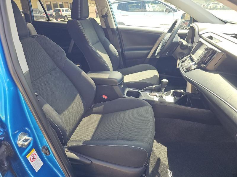 Toyota RAV4 FWD 4dr XLE (Natl) 2016