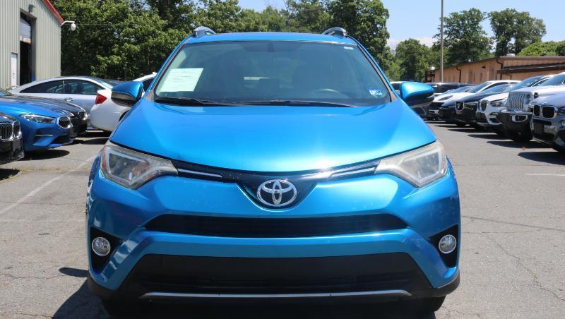 Toyota RAV4 FWD 4dr XLE (Natl) 2016
