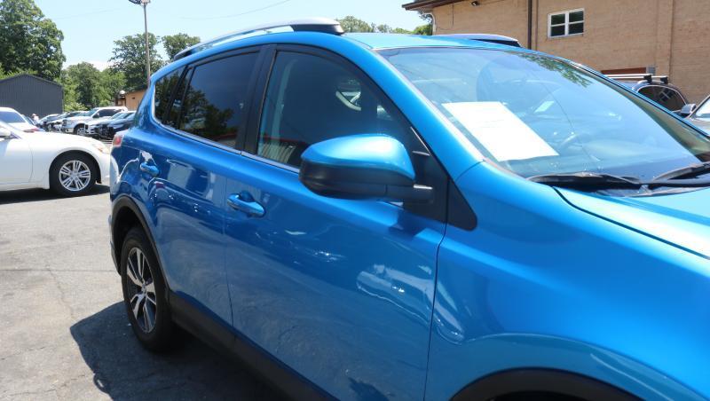 Toyota RAV4 FWD 4dr XLE (Natl) 2016
