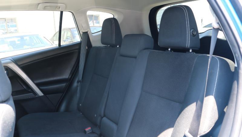 Toyota RAV4 FWD 4dr XLE (Natl) 2016
