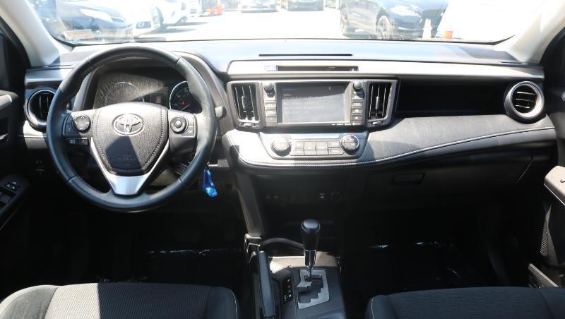 Toyota RAV4 FWD 4dr XLE (Natl) 2016