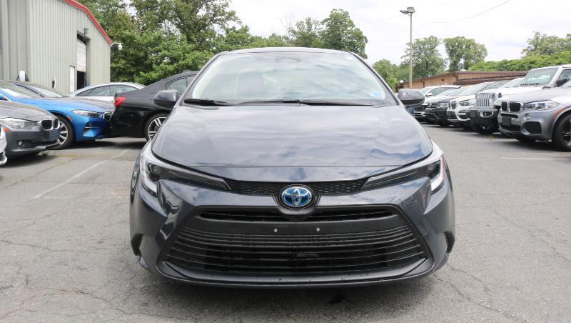 Toyota Corolla Hybrid LE FWD (Natl) 2025