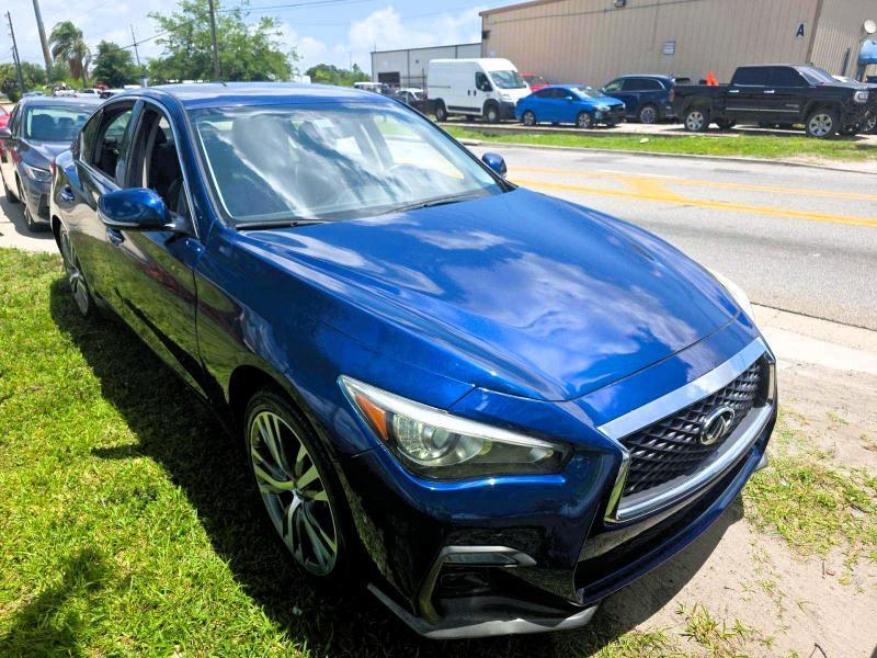 Infiniti Q50 3.0t LUXE AWD 2019