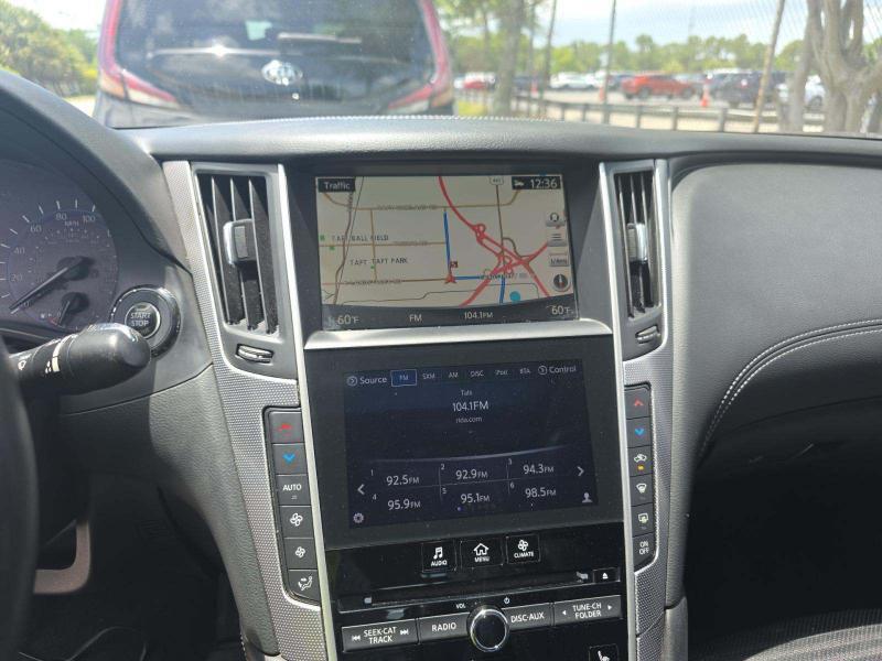 Infiniti Q50 3.0t LUXE AWD 2019