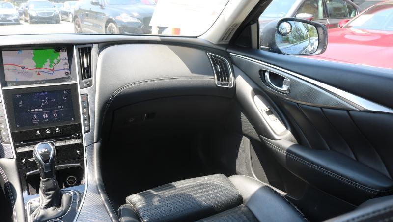 Infiniti Q50 3.0t LUXE AWD 2019