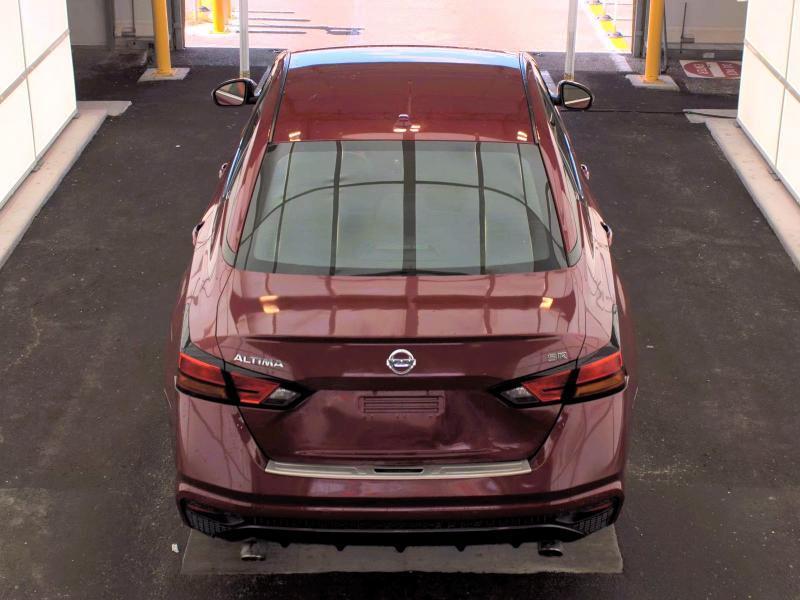 Nissan Altima 2.5 SR Sedan 2022