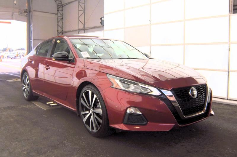Nissan Altima 2.5 SR Sedan 2022
