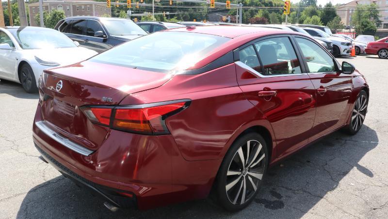 Nissan Altima 2.5 SR Sedan 2022