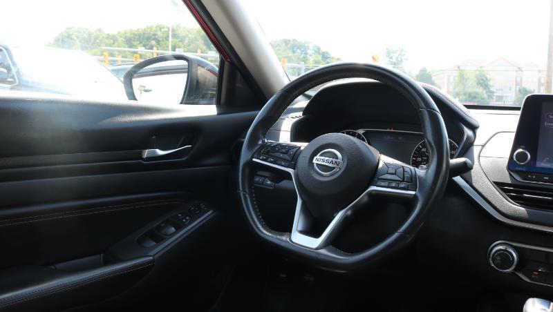 Nissan Altima 2.5 SR Sedan 2022