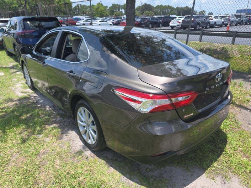 Toyota Camry LE Auto (Natl) 2018