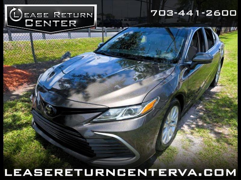 Toyota Camry LE Auto (Natl) 2018