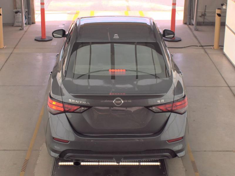 Nissan Sentra SR CVT 2020