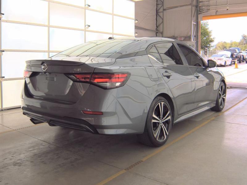 Nissan Sentra SR CVT 2020