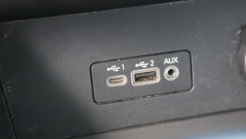 Nissan Sentra SR CVT 2020