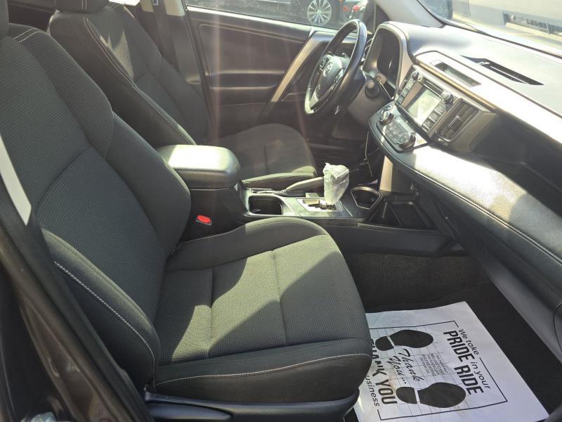 Toyota RAV4 XLE FWD (Natl) 2018