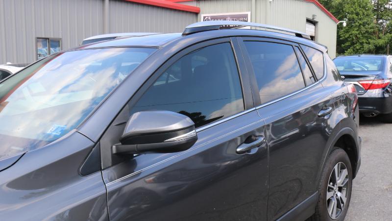 Toyota RAV4 XLE FWD (Natl) 2018