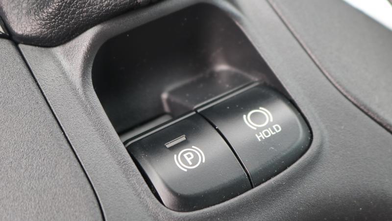 Toyota Corolla Cross L 2WD (Natl) 2024