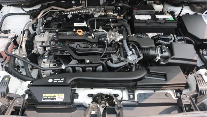 Toyota Corolla Cross L 2WD (Natl) 2024