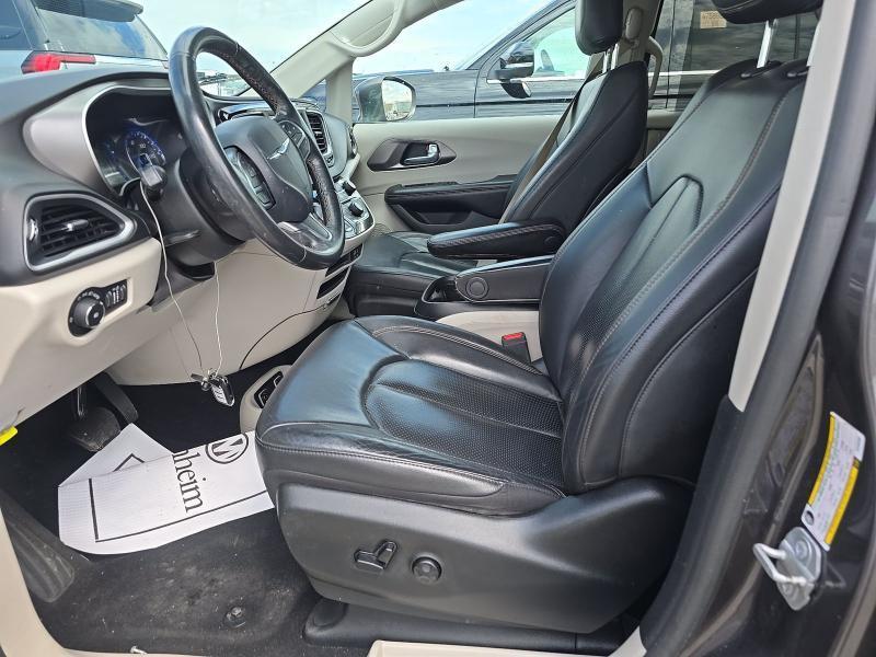 Chrysler Pacifica Touring L FWD 2020